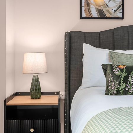 2 Bed Flat Manchester City Eksteriør bilde