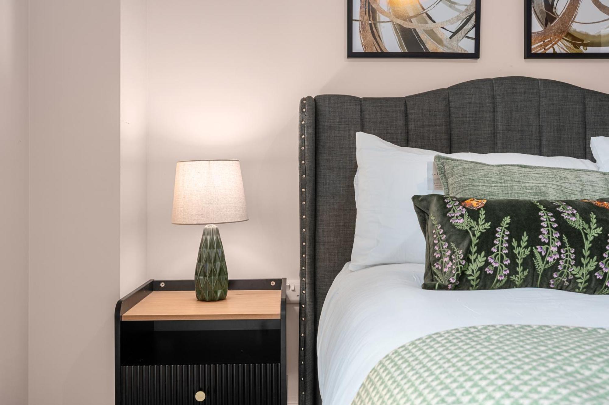 2 Bed Flat Manchester City Eksteriør bilde